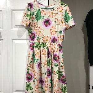 LuLaRoe Amelia